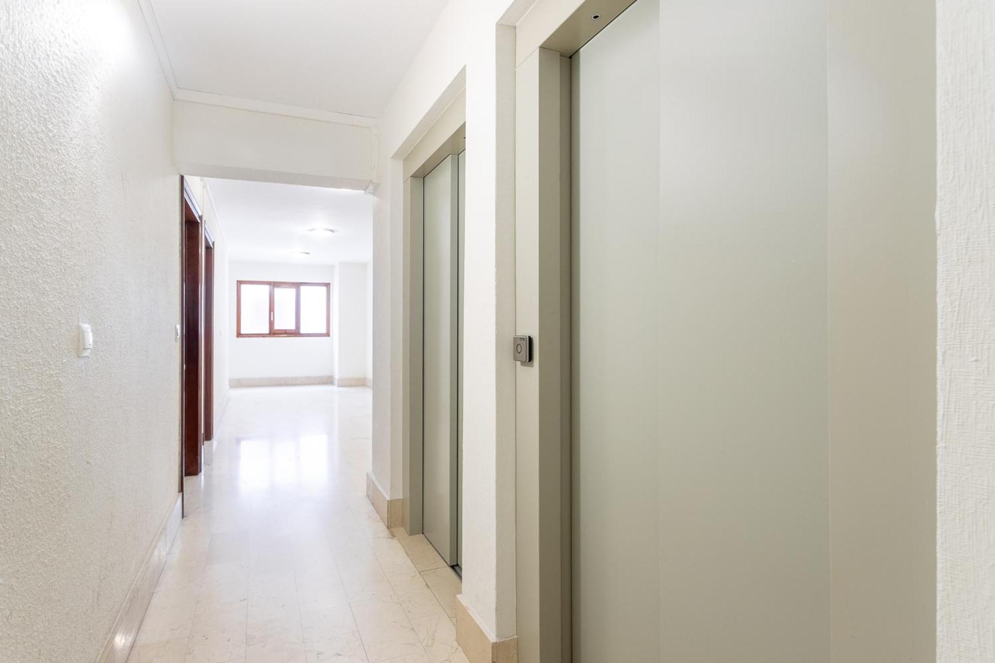 Alohalacant Piso Nuevo En La Playa Y En El Ayuntamiento Appartamento Alicante